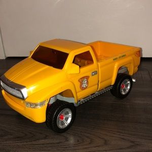 Yellow Toy Truck For Kids!🚖🏁